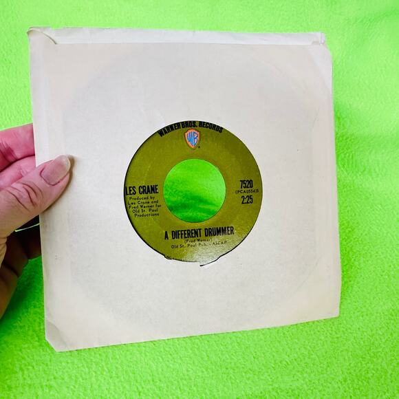 LES CRANE A Different Drummer / Desiderata 7250 45rpm Vinyl Record - Picture 1 of 9